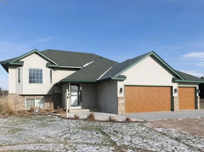 8702 275th Street, Chisago City, MN 55013  620091264 for Sale