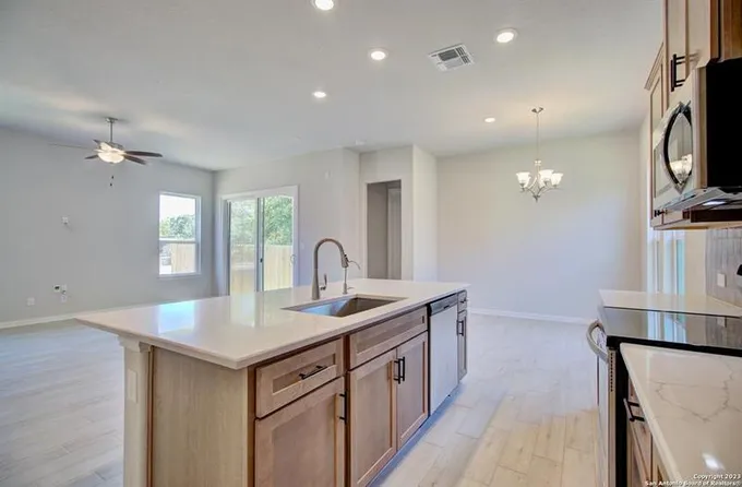 885 Casetta Trail, New Braunfels, TX 78130 for Sale