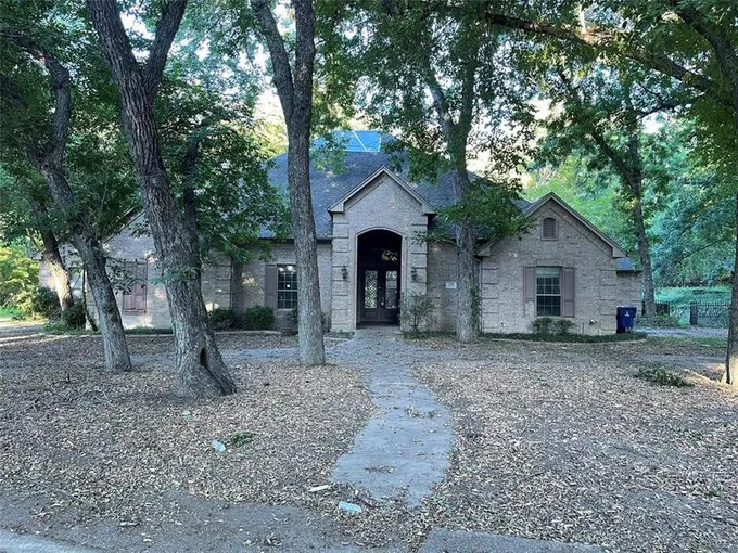 110 Bent Tree Ln, Ovilla, TX 75154 for Sale