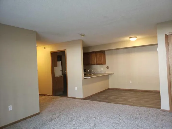 215  Great South Omaha Location for Sale