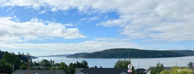 6448 Ivy St, Anacortes, WA 98221 - MLS 2179607 for Sale
