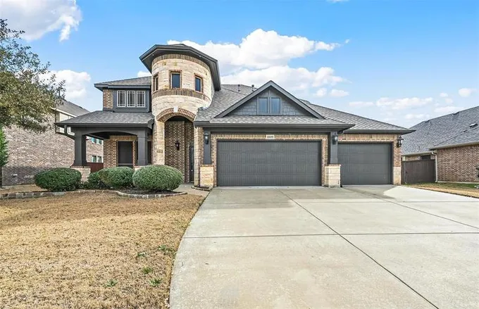 1009 Tara Dr, Burleson, TX 76028 for Sale