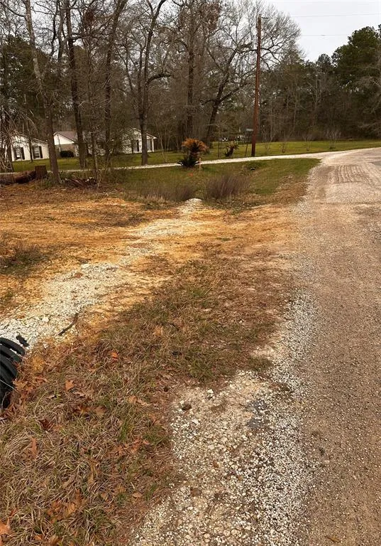 32 County Road 6511, Dayton, TX 77535 for Sale
