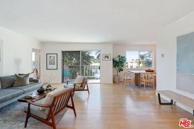 1021 12th 305, Santa Monica CA 90403 for Sale