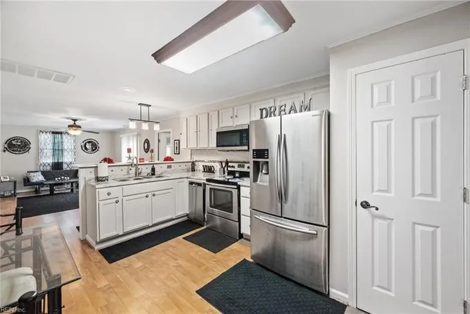 Chesapeake, Chesapeake City County, VA House for sale Property ID: 418315609