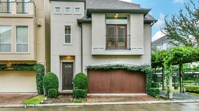 9607 Pemberton Trce, Houston, TX 77025 for Rent