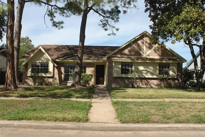 8818 Concho Street, Houston, TX 77036 for Sale