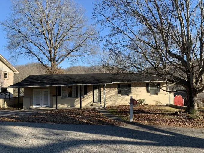 Jackson, Breathitt County, KY House for sale Property ID: 418388915