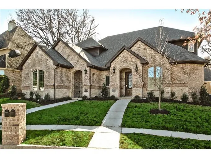 1809 Evergreen Ct, Grapevine, TX 76051 for Rent