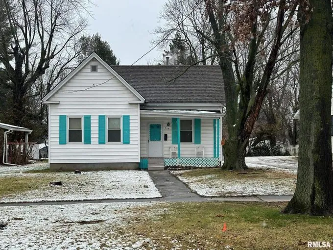 334 CALDWELL ST, Jacksonville, IL 62650 Single Family Residence For Sale  MLS# CA1026887