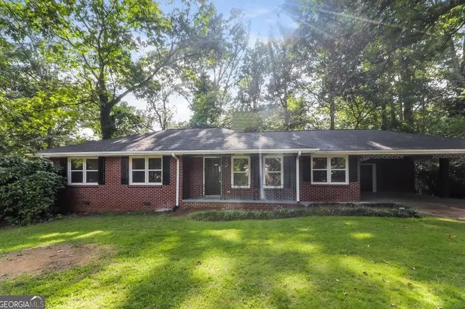 1177 Valerie Woods Dr, Stone Mountain, GA 30083 - MLS 20169676 for Rent