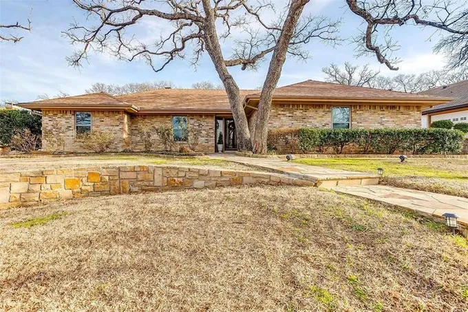 5 Colonial Ct, Trophy Club, TX 76262 for Sale