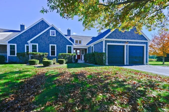 94 Storm King Dr, Portsmouth, RI 02871 - MLS 1346702 for Sale