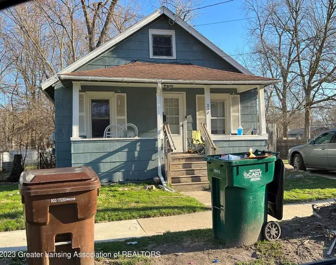 217 Denver Ave, Lansing, MI 48910 - MLS 272180 for Sale