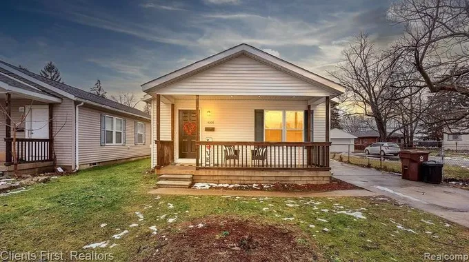 4004 Howe Rd, Wayne, MI 48184 - MLS 20240004402 for Sale