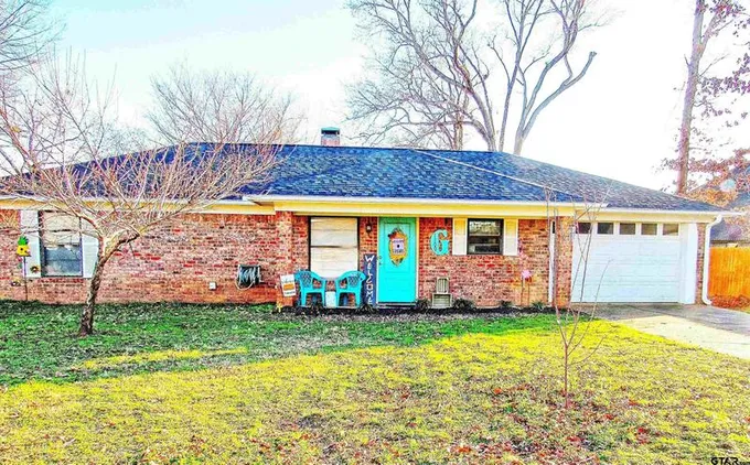 1100 Amanda Street, Whitehouse, TX 75791 for Sale