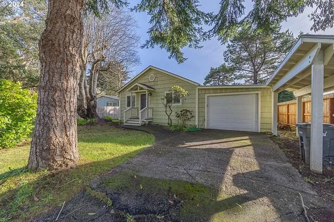 770 9TH ST, Bandon, OR 97411  622165288 for Sale