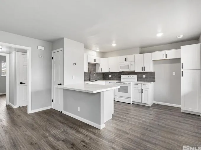 1560 Lander, Reno, NV 89509 - MLS 240001256 for Rent