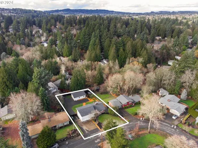 10865 SW DERRY DELL CT, Tigard OR 97223 for Sale
