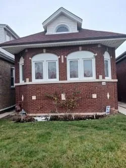 8833 S WINCHESTER AVE, Chicago, IL 60620 Single Family Residence For Sale  MLS# 11943730