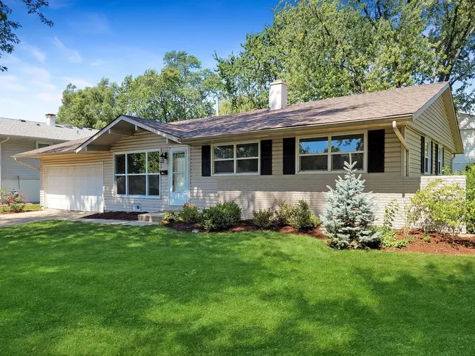 602 Evergreen Place, Buffalo Grove, IL 60089 for Rent
