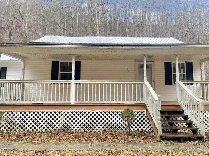 175 Flower Garden Hollow, Turkey Creek, KY 41514  624310167 for Sale