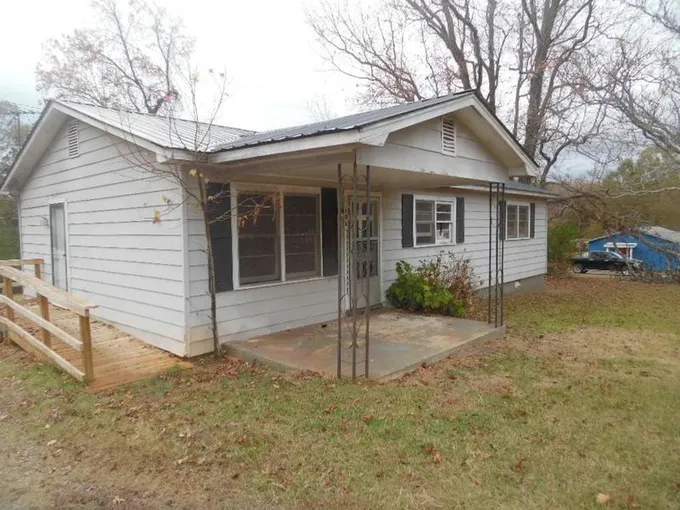 106 PINECREST RD, Iva, SC 29655 Single Family Residence For Sale  MLS# 20269147 for Rent