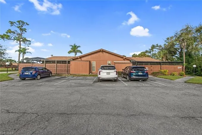 5701 Foxlake Drive, Unit 3, North Fort Myers, FL 33917 for Sale