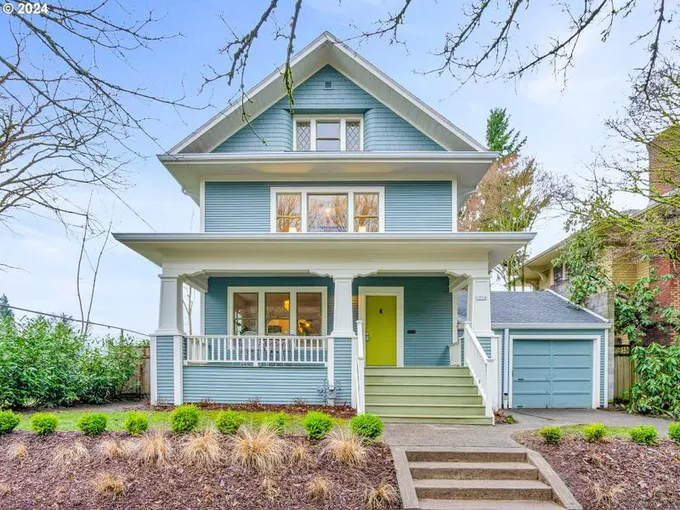 1212 NE BRAZEE ST, Portland OR 97212 for Sale