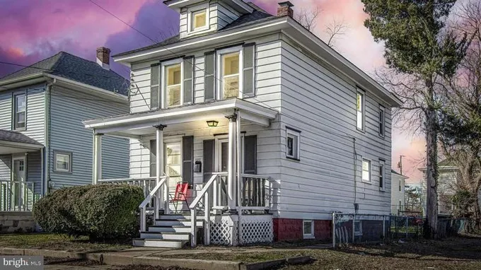 111 E JEFFERSON STREET, PAULSBORO, NJ 08066  624412027 for Sale