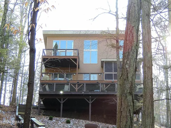 56 GLEN RD, Lake Ariel, PA 18436 Single Family Residence For Sale  MLS# PW230443