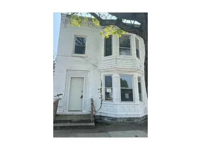 12044 46 Washington for Sale