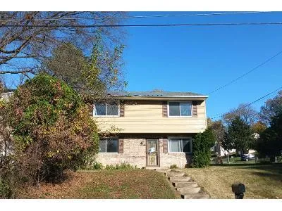 Goldleaf Ave for Sale