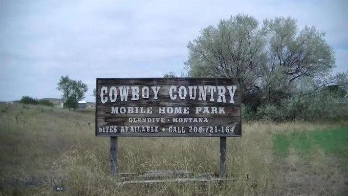 76 Road 240, Glendive, MT 59330  622219826 for Sale