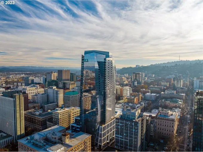 550 SW 10th AVE 2307, Portland OR 97205 for Sale