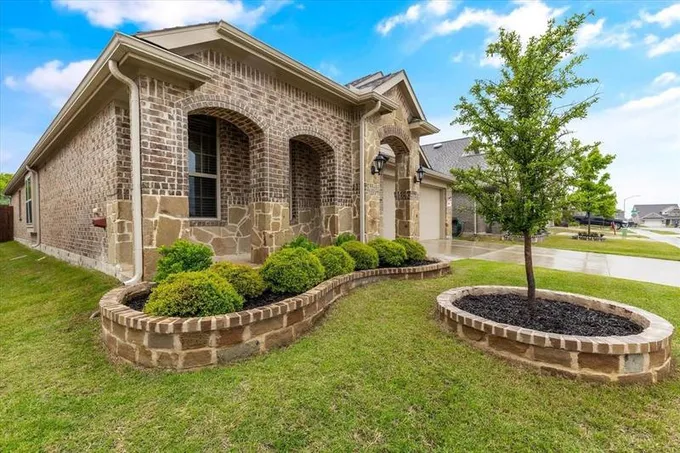 7257 Tesoro Trl, Fort Worth, TX 76131 for Sale