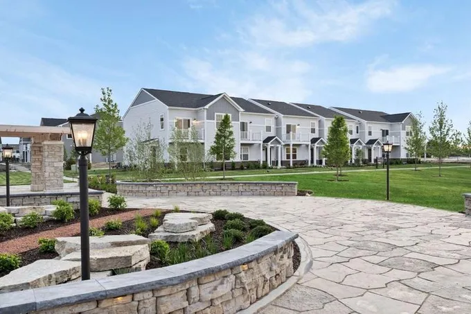 4274 Chelsea Manor Circle, Aurora, IL 60504  622927860 for Sale