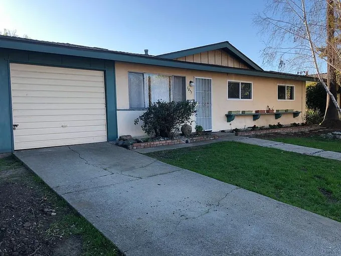 Nice 3/2 for rent in San Luis Obispo, CA #1877 Lima Dr