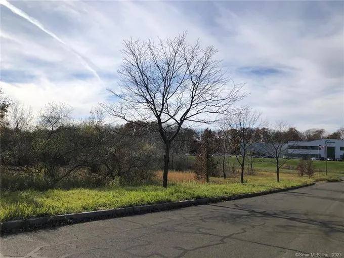 40 Commerce Road, Manchester, CT 06042 for Sale