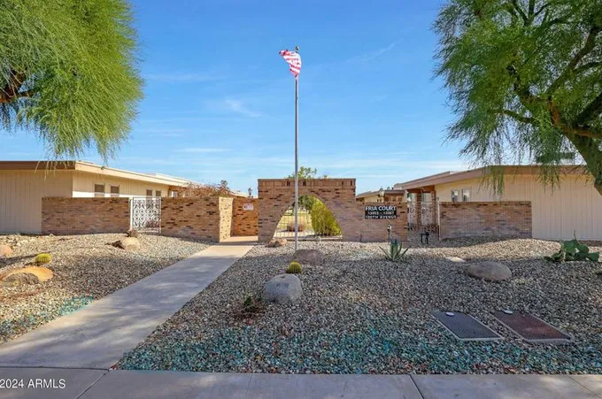13059 N 100th Ave, Sun City, AZ 85351 - MLS 6657831 for Sale