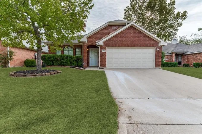6912 Indiana Ave, Fort Worth, TX 76137 for Rent
