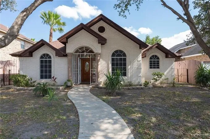 7036 N 5th Street, Mc Allen, TX 78504 for Sale