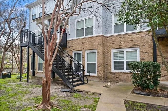 1725 Harvey Mitchell #111, College Station, TX 77840 for Sale