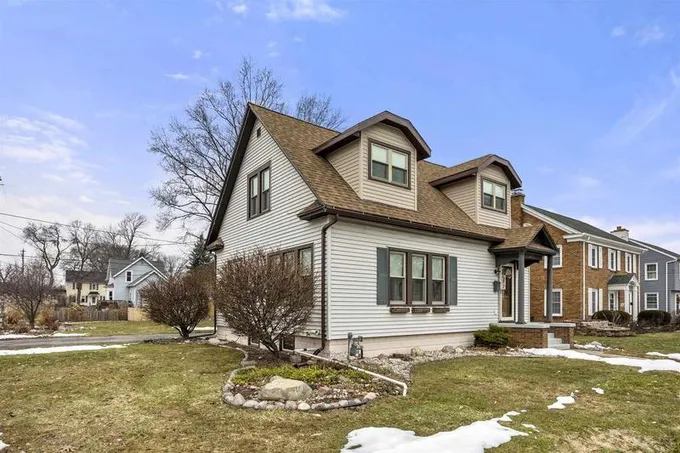 675 CHESTNUT Street, Neenah, WI 54956  623842067 for Sale