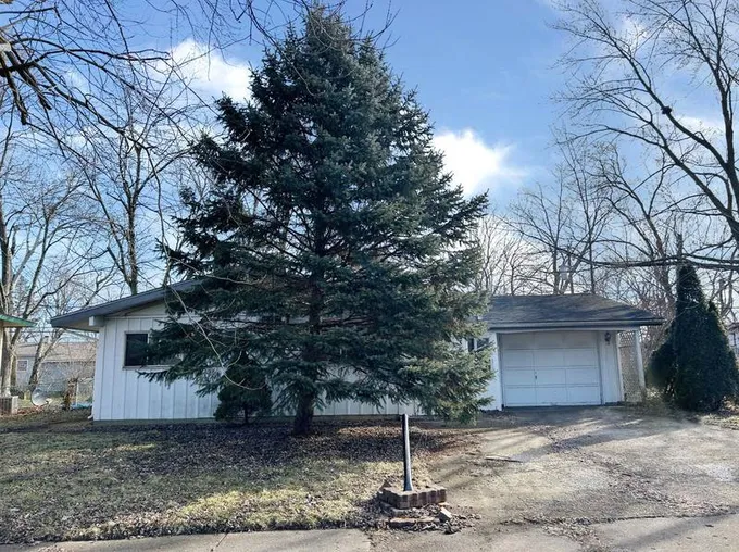 22339 Strassburg Ave, Sauk Village, IL 60411 - MLS 11972779 for Sale