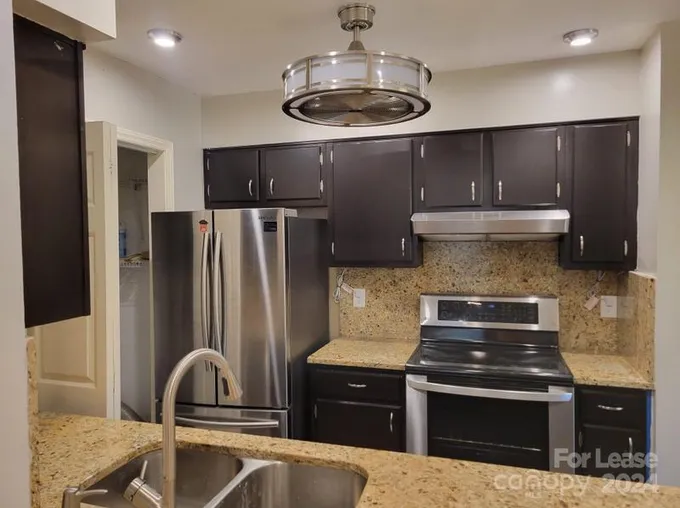 11034 Harrowfield Rd, Charlotte, NC 28226 - MLS 4107426 for Rent