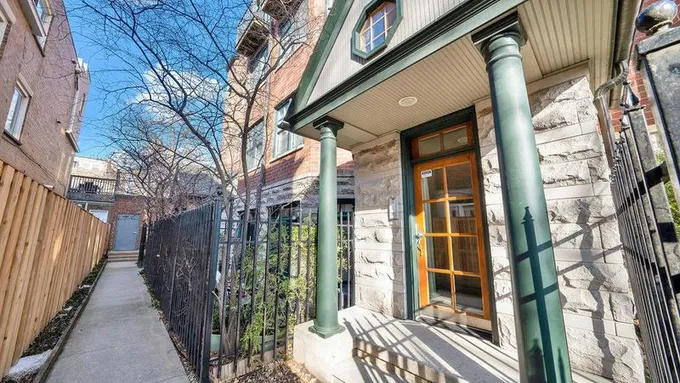 2500 N SEMINARY AVE APT 1W, Chicago, IL 60614 Duplex For Sale  MLS# 11975873