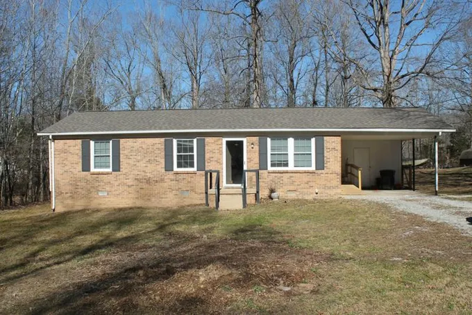815 CHEROKEE DR, New Johnsonville, TN 37134 Single Family Residence For Sale  MLS# 2613071 for Rent