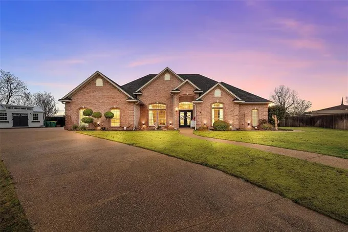 454 Dal Paso Dr, Robinson, TX 76706 for Sale