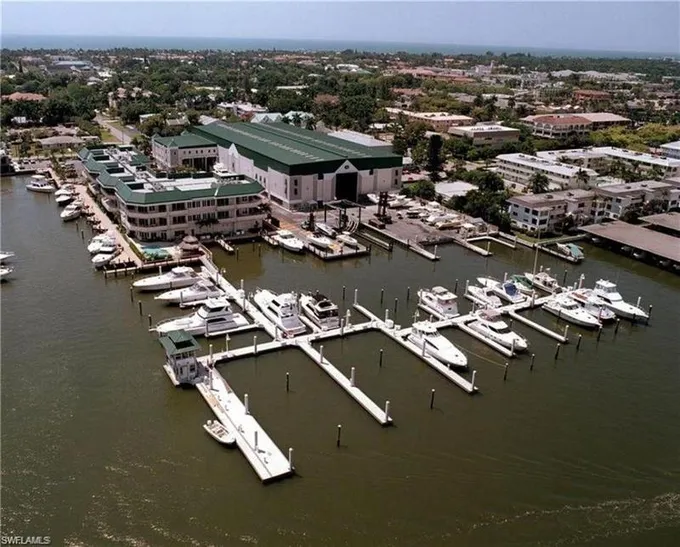 909 10th Street South, Naples, FL 34102 for Sale